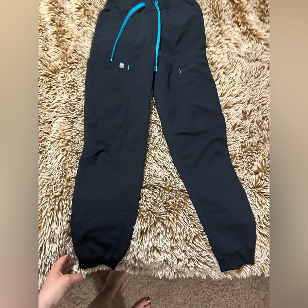 Fabletics On-Call Jogger Scrubs